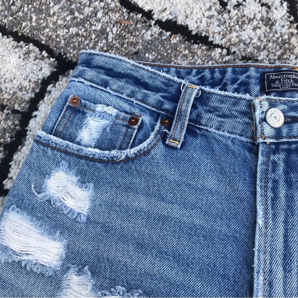 Abercrombie and Fitch Annie High Rise Distressed and Ripped Shorts - Picture 6 of 9